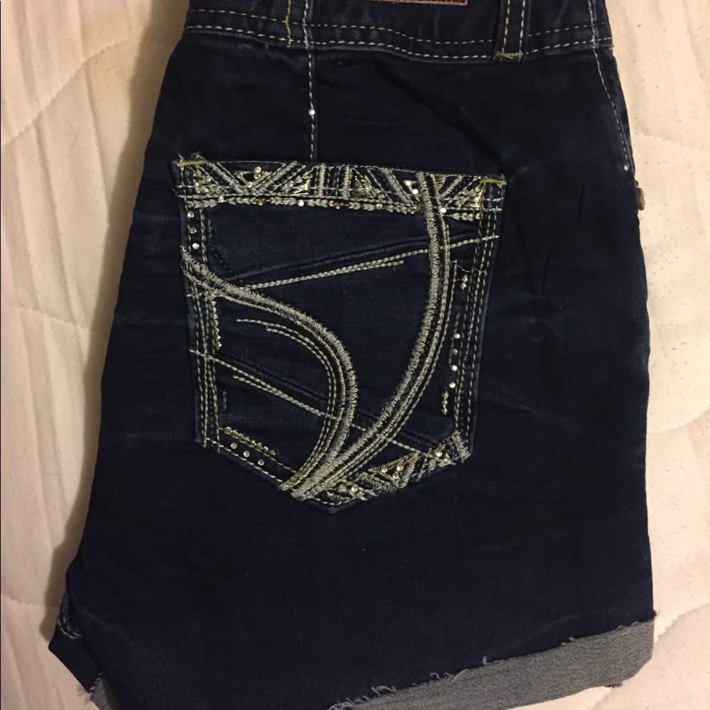 Ariya jean shorts 5/6